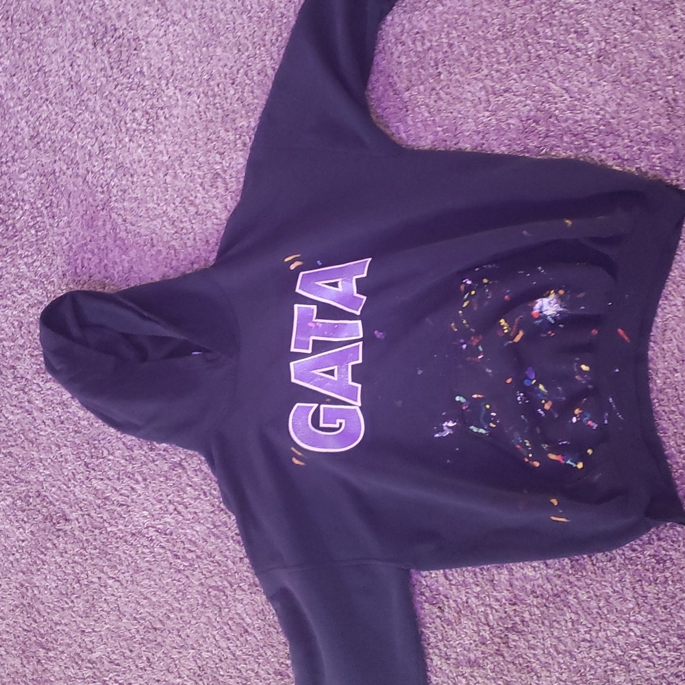 XL Gildan(heavyweight blend)